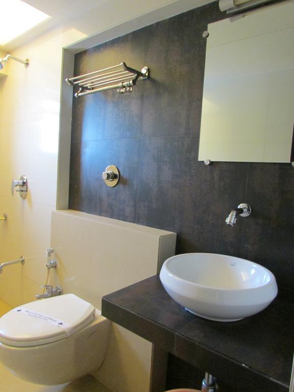 Hotel Mourya Residency Thane Exterior photo