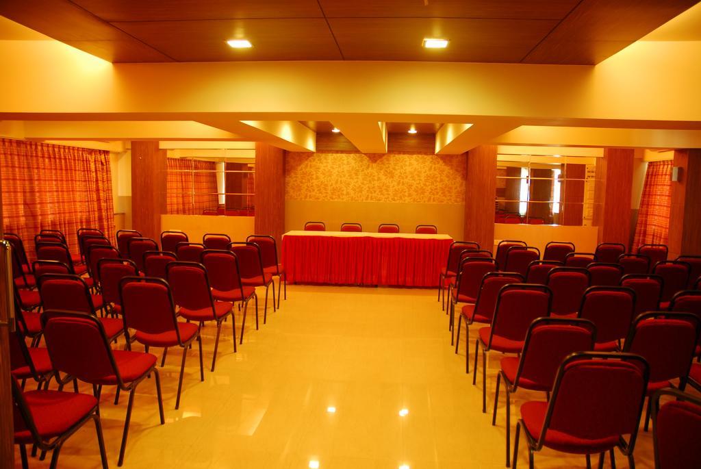 Hotel Mourya Residency Thane Exterior photo