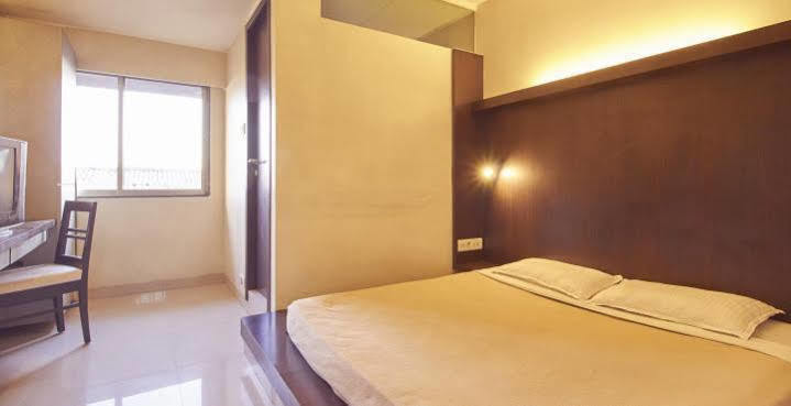 Hotel Mourya Residency Thane Exterior photo