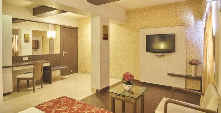 Hotel Mourya Residency Thane Exterior photo